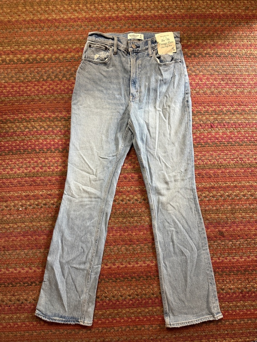 NWT ABERCROMBIE & FITCH 70s VTG FLARE LIGHT WASH JEANS